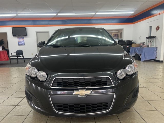 2015 Chevrolet Sonic - 1G1JC6SH0F4144787 - Image #2